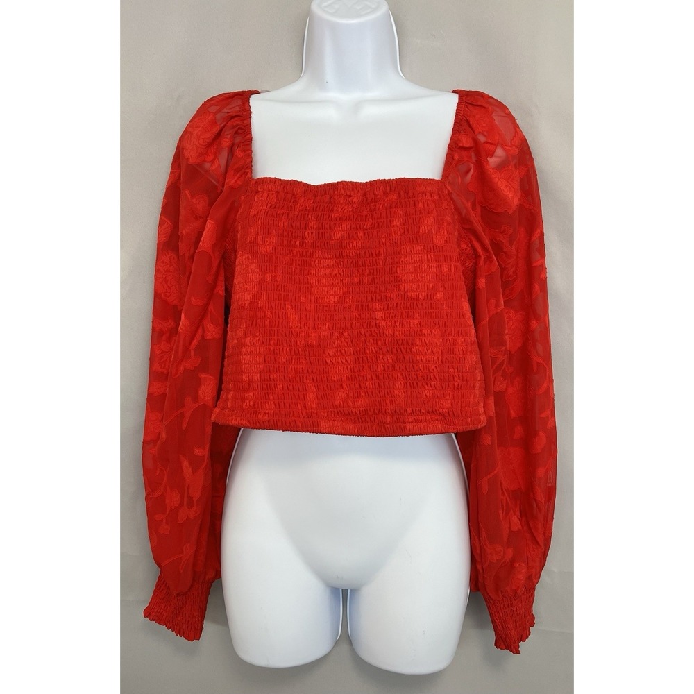 Versona Crop Long Sleeves Top Blouse Sz Large‎ NWT Women's